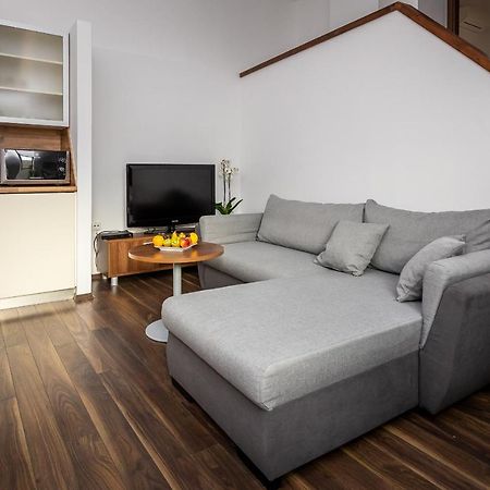 Vinosseum Bor- Es Apartmanhaz Sopron Eksteriør billede